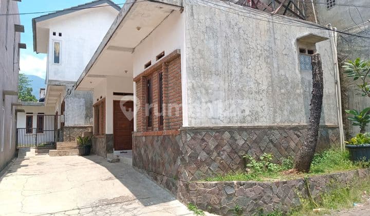 INVESTASI MENARIK DI BANDUNG TIMUR! Untuk Jangka Panjang! Kost Kosan Bonus Air Artesis Komplek