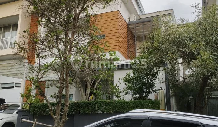 RUMAH MODERN BAGUS DALAM CLUSTER EKSKLUSIF SAYAP DAGO BANDUNG UTARA