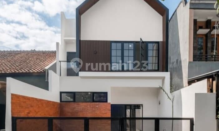 Dijual Rumah Modern Baru di Antapani Kota Bandung