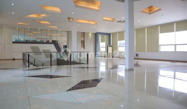 Disewakan Gedung di Jl.raya Bkr Kota Bandung