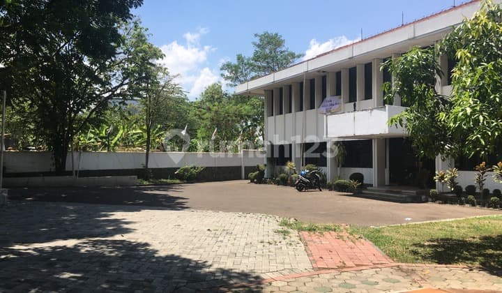 Office Building for Rent in the Center of Bandung City