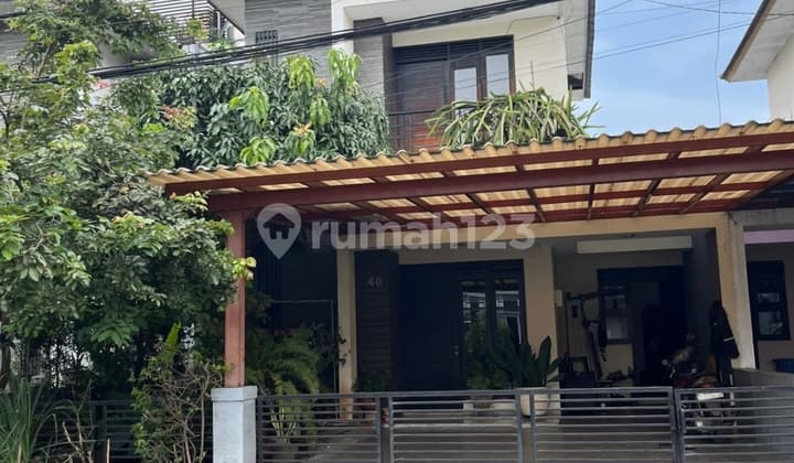 Dijual Rumah Murah di Jl.boulevar Komplek Grand Sharon