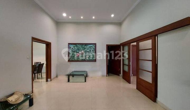 Disewakan Rumah Antik Terawat Di Tengah Kota Bandung