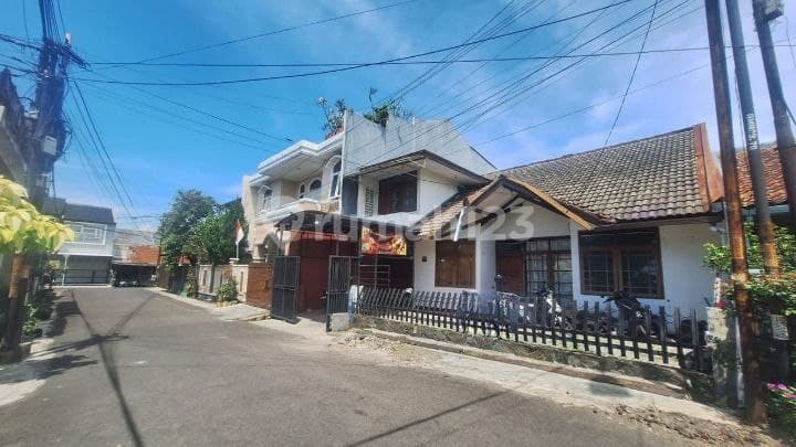 Dijual Rumah Lama Hitung Tanah di Jl. Libra, Turangga, Kota Bandung, Jawa Barat