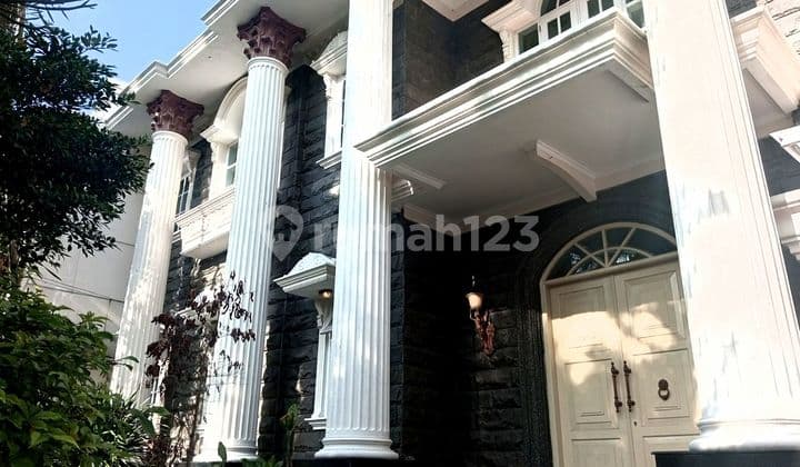 Disewakan Rumah Mewah di Antapani 2 Lantai Siap Huni Semi Furnished