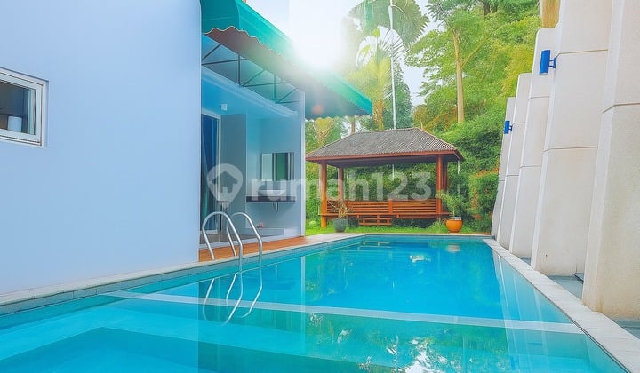 Rumah Villa Hook Furnished di Sayap Dago Pakar Bandung Utara Citra Green Dago