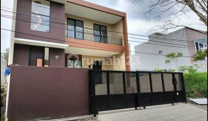 Rumah Baru Shm Di Jalan Utama Komplek Setiabudi Regency