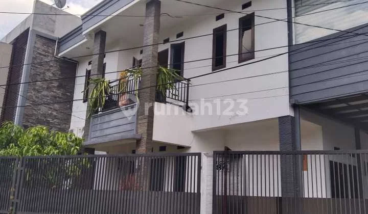 Disewakan Rumah 2 Lantai Turangga Sayap Reog Siap Huni