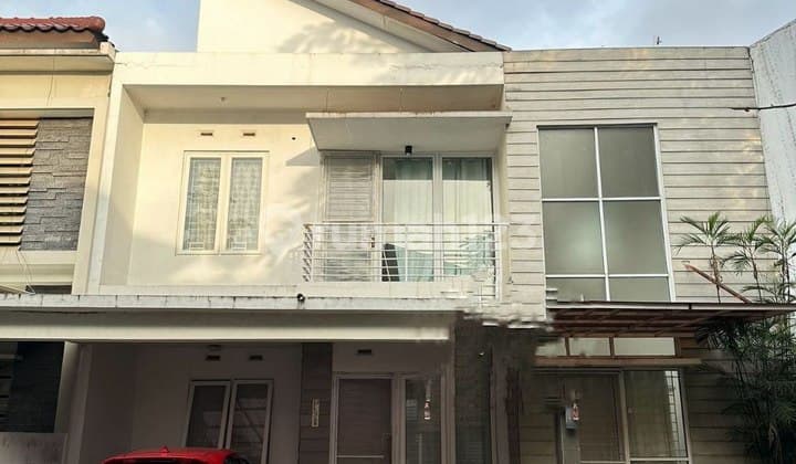 Dijual Rumah 2 Lantai Dalam Komplek Elit One Gate System Cigadung Dago