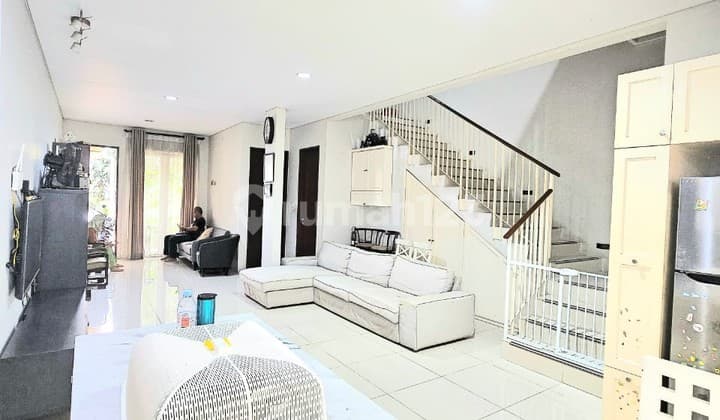 Rumah Dijual LT 202 M2 di Cluster Puri Padi Bintaro Lr-16688