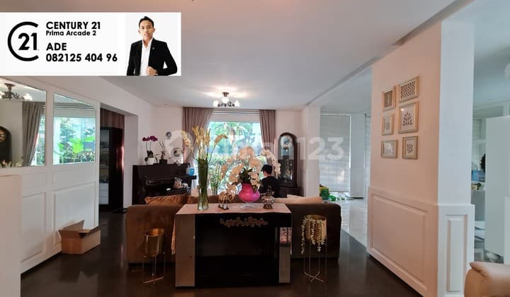 Jual Rumah Modern Carport Luas Plus Swimming Pool di Parigi Baru Cw-17091