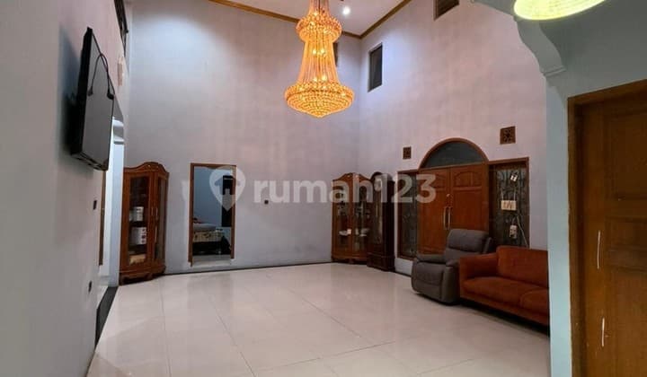 Turun Harga Drastis! Rumah 200M² di Sektor 9 Bintaro Cw-17820