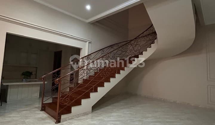 Dijual Rumah 5 Kamar Tidur di Bintaro Sektor 9 Sudah SHM Ut-16454