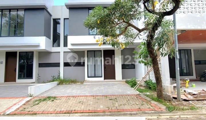 Modern Minimalist House for Sale Negotiable at Discovery Bintaro Jaya SC-16605