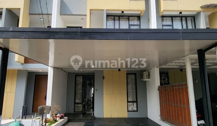 Hommy 2-Story House with Private Pool in Kemang Bogor Am-18159