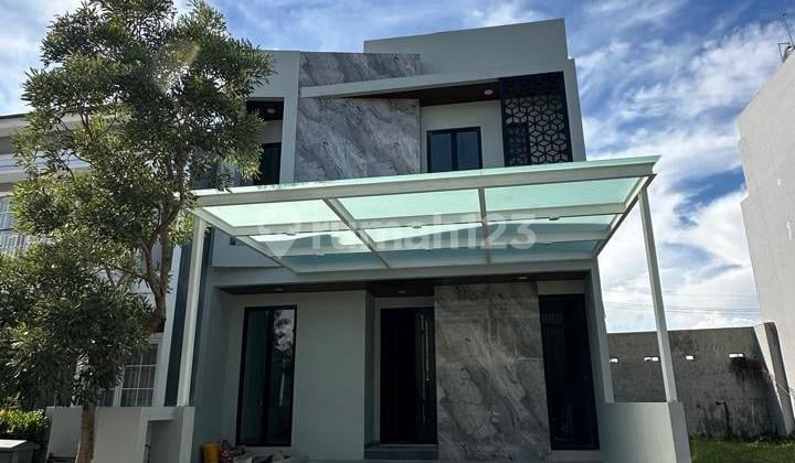 Minimalist Luxury House Price Drop Dian Istana West Surabaya