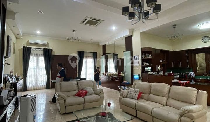 Rumah Cantik 2,5 Lantai Sunter Jakarta Utara