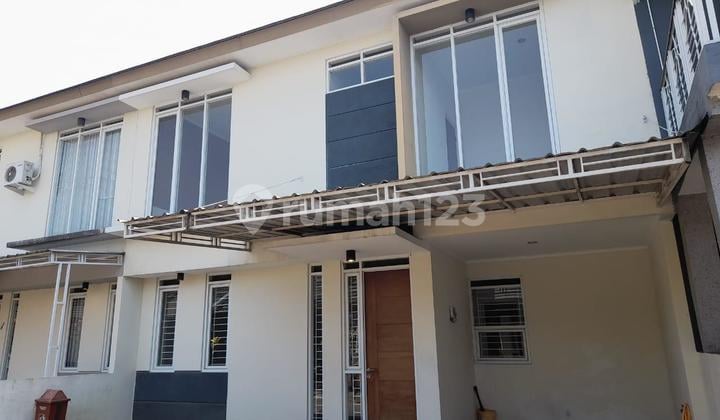 Dijual Cepat Rumah 2 Lantai Townhouse Bumi Ciwastra Bandung