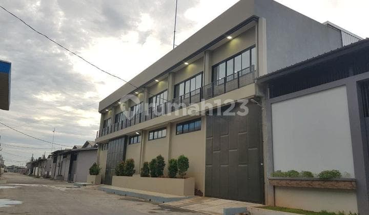 Dijual/sewa Gudang Gandeng Dan Kantor Mewah Full Furnished