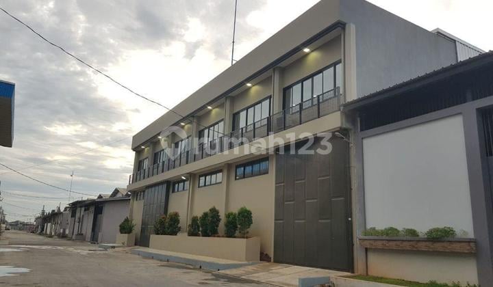 Dijual/sewa Gudang Gandeng Dan Kantor Mewah Full Furnished