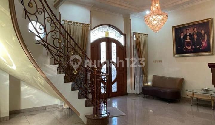 Dijual Cepat Murah Rumah Mewah Cantik di Taman Palem Lestari