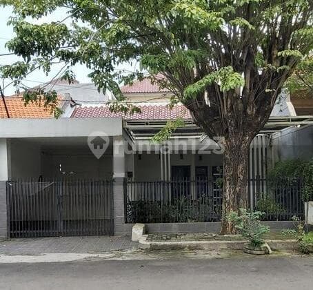 Bendul Merisi Row House, 4-Car Street, 5 Minutes to Marina Plaza