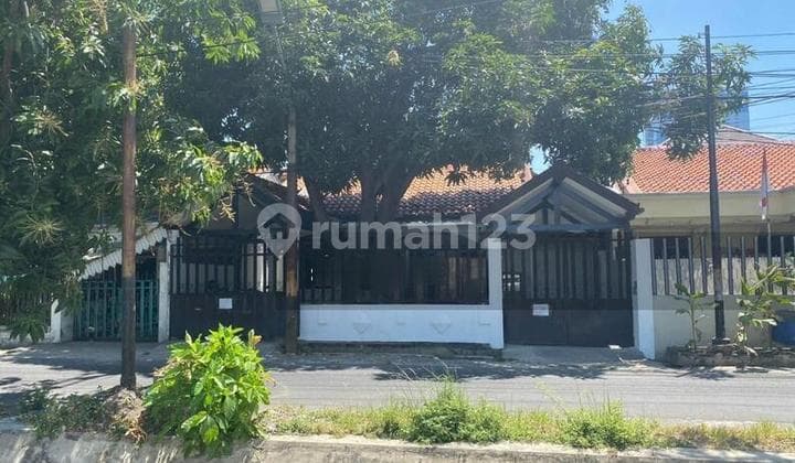 Cheap Sale/Rent Rumah Raya Manyar Kertoadi Strategic Location