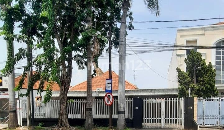 Rumah hitung tanah Raya Kartini Pusat Kota lokasi Strategis