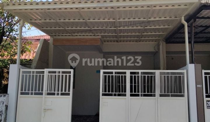 Rumah 2 lantai baru gress di Jalan Raya Karang Asem SHM