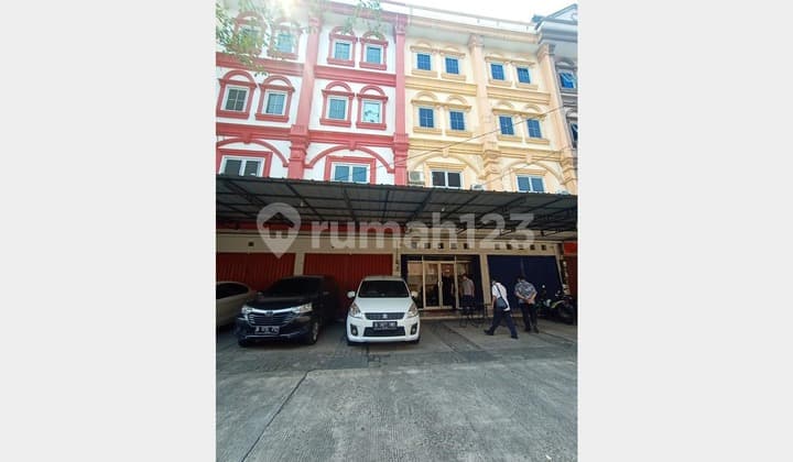 Disewakan Ruko 5 Lantai: Roxy Jakpus, Strategis Utk Klinik Kantor Hotel