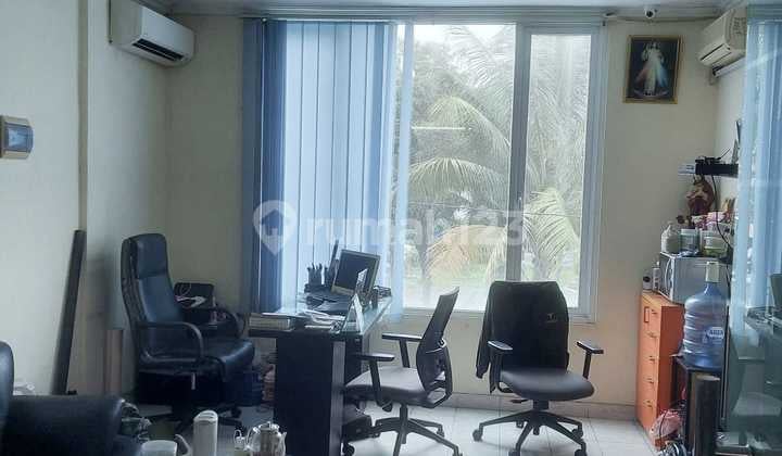 Dijual Ruko Strategis LT 48M2 3Lt Bebas Banjir Permata Palem