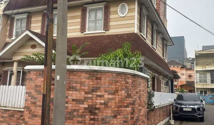 Rumah Mewah Mutiara Taman Palem Cengkareng Jakarta Barat