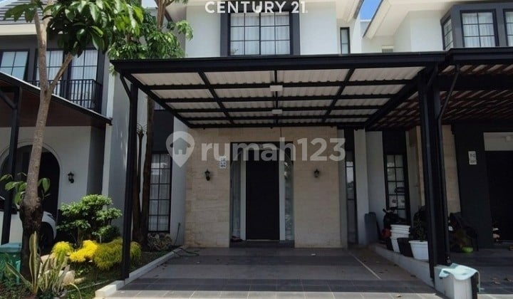 Modern Minimalist House in the Heart of Citraland Tallasa City, Ready to Occupy