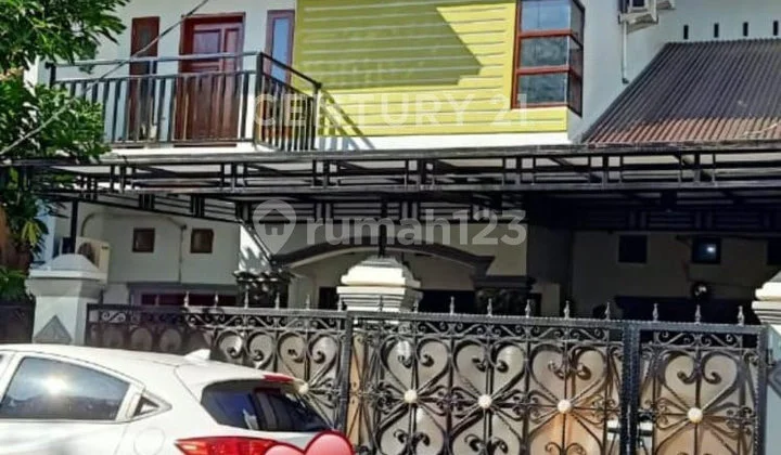 Rumah Strategis di Kompleks Lily Panakkukang Selangkah ke Mall & Pusat Bisnis