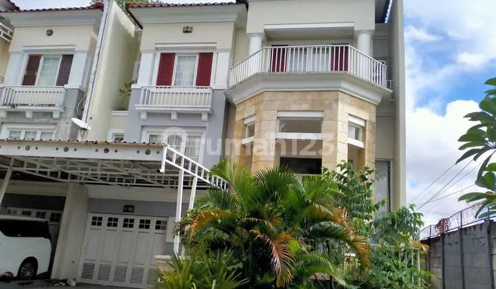 Ready-to-Occupy House in Citraland Celebes Cluster Brown Cordovan Ready-to-Occupy House in Citraland Celebes Cluster Brown Cordovan