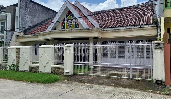 Rumah Siap Huni di Kompleks Idi Lokasi Premium Bebas Macet