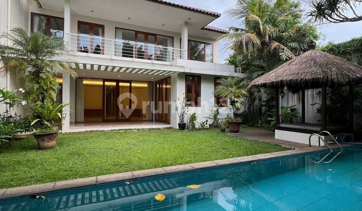 Dijual Rumah Modern Tropical Kemang Jakarta Selatan