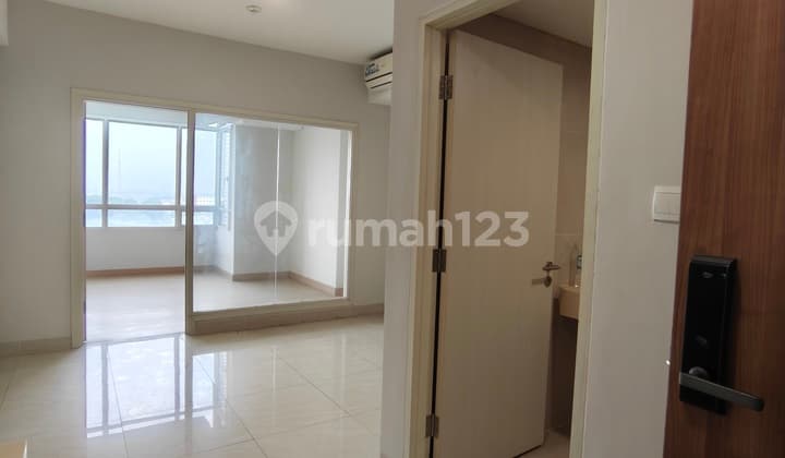 Jual Bu Apartemen Skandinavia Hadap Danau