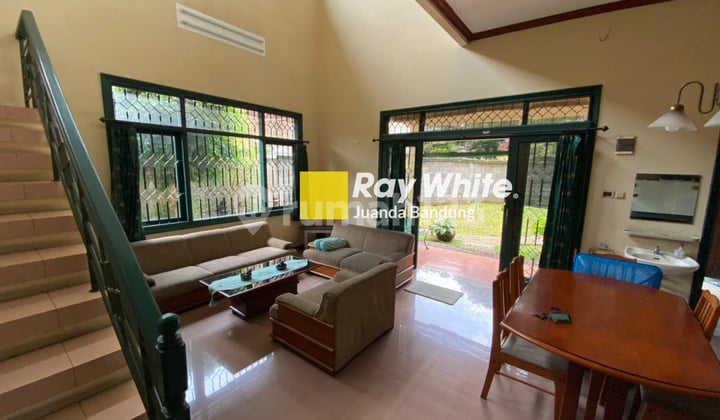 Rumah Halaman Luas Di Permata Arcamanik Dekat Sd Mutiara Bunda