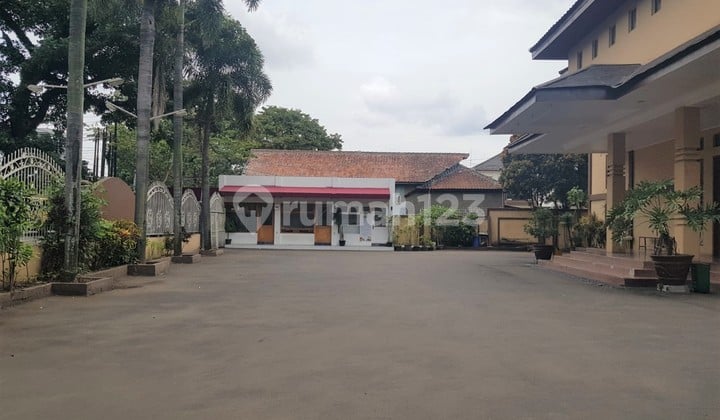 Gedung Serbaguna dan Rumah Singgah di Margacinta Bandung