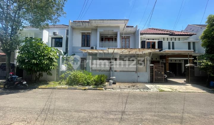Rumah Hadap Timur Siap Huni di Batununggal