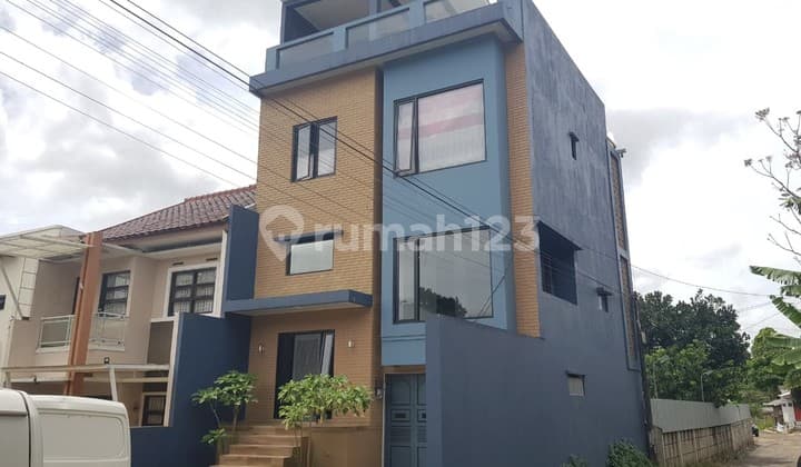 House Near Punclut Tourist Area, Lembang, Bandung