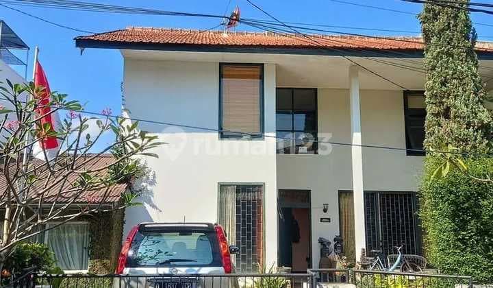 Dijual Rumah Lux Terawat Siap Huni di Sarijadi Baru Bandung