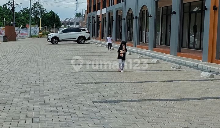 Disewakan Ruko 2 Lantai Di Villa Riski Insaani