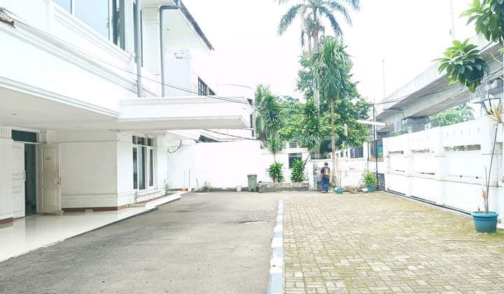 Rumah 2 Lantai Bagus Untuk Kantor Area Elite Sisingamaraja