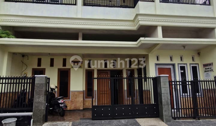 Rumah Plus Kos Dijual Nol Jalan