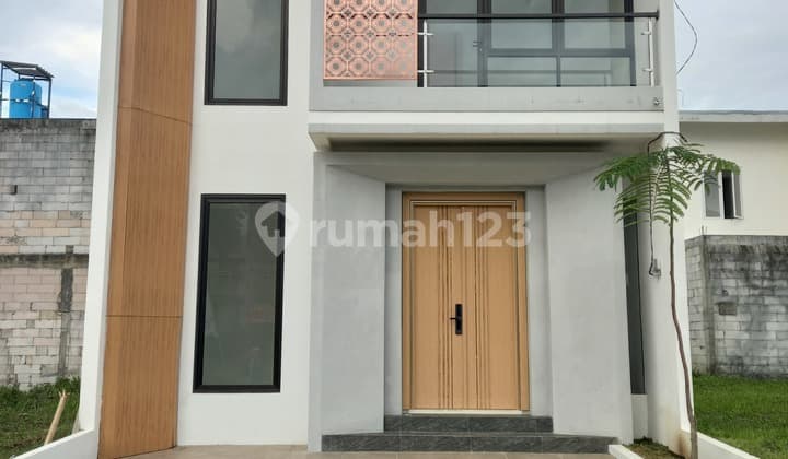 Dijual Rumah Baru 2 Lantai Dekat Exit Tol Sawojajar Malang