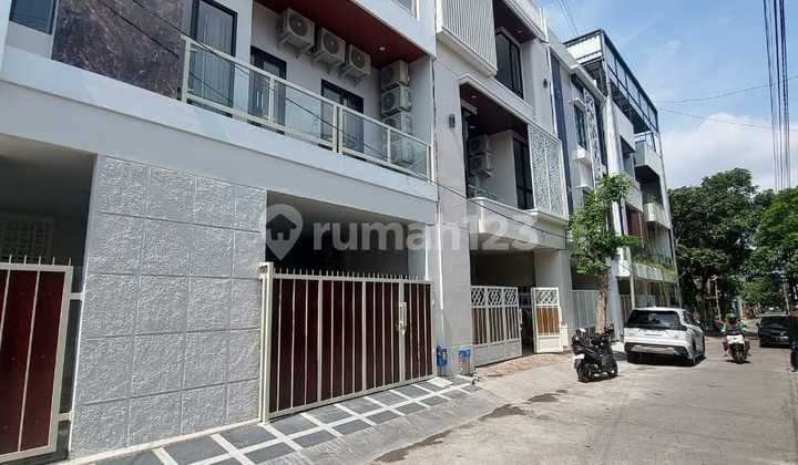 DIJUAL KOST EXCLUSIVE SUHAT - 18 Kamar Aktif, Full Furnish, Dekat UB, Income Tinggi