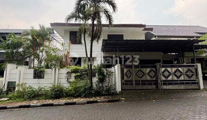 Rumah Villa Cinere Mas Hadap Taman Cantik Harga Spesial