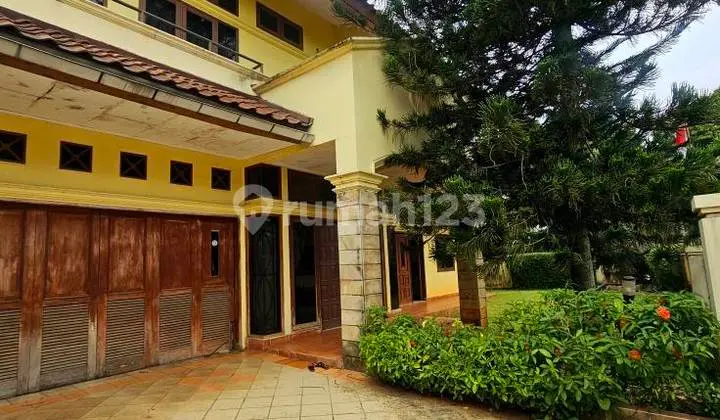 Cinere Mas Villa House Best Location Price Ready to Negotiate